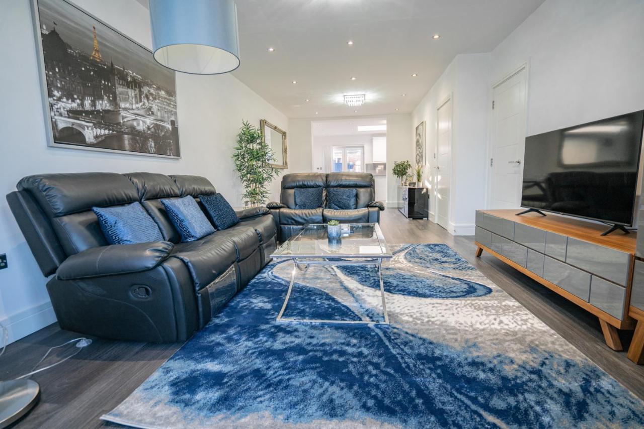 Newly Refurbished Modern 4 Bed Detached House ! Villa อ็อกซ์ฟอร์ด ภายนอก รูปภาพ
